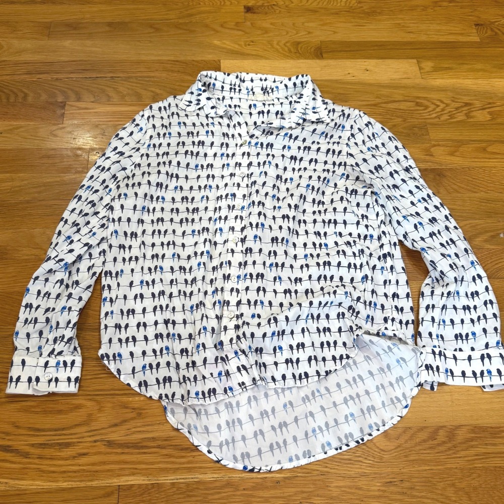 Jane and Delaney Bird Print Button Down Shirt White Blue Rayon High Low Medium